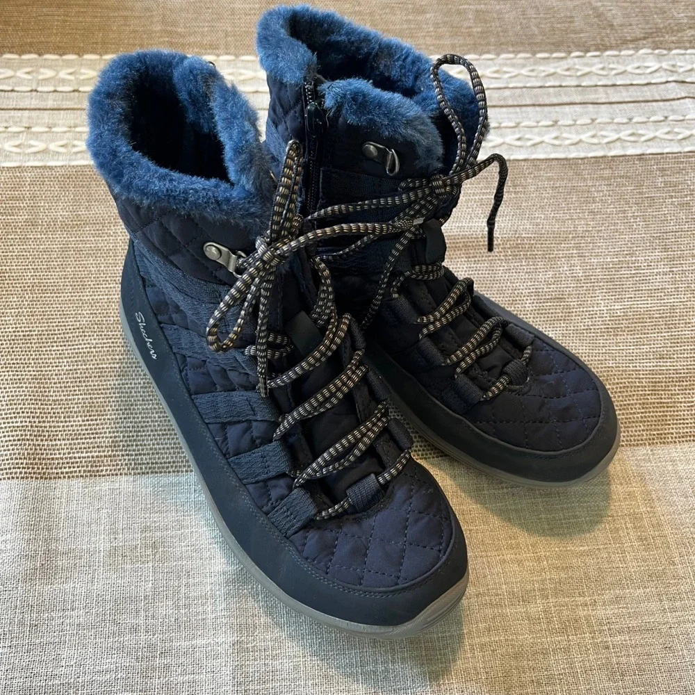 Skechers Womens Navy Blue Quilted Faux Fur Lined Lace Up Side Zip Winter Boots